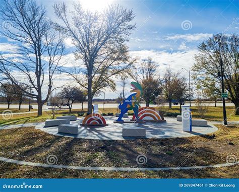 Exterior View of the Oklahoma Welcome Center Editorial Photo - Image of ...