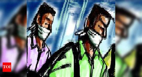 Sharp Weapons: Belgaum One cashier robbed of Rs 3.80 lakh | Hubballi ...