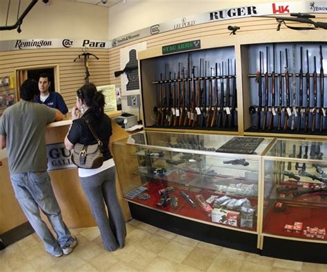 LA County Sheriff Orders Local Gun Stores to Close | Newsmax.com