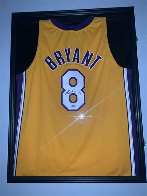 Signed kobe #8 jersey : r/Nbamemes