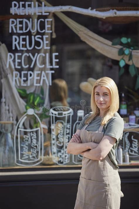 Female Small Business Owner 的图像结果