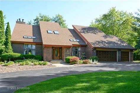 336 Roberts Rd, Inverness, IL 60010 | Homes.com