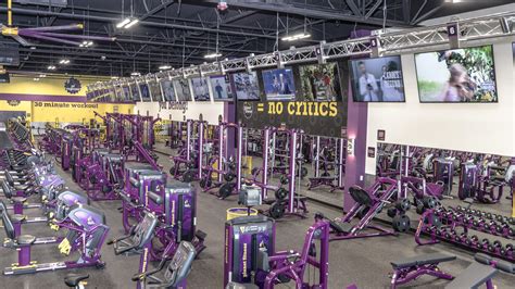 Gym in Clarksville (Madison St), TN | 2300 Madison St | Planet Fitness