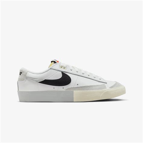 Buy Summit White, Light Silver and Black Blazer Low '77 SE Shoes for ...
