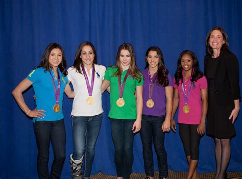 gymnastic women's olympic team