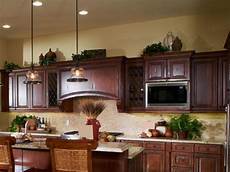 decorating ideas above kitchen cabinets ideas for decorating above kitchen cabinets lovetoknow decorating ideas above kitchen cabinets ideas for decorating above kitchen cabinets lovetoknow