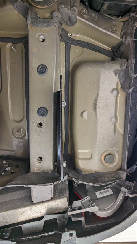 Is this normal? Question about frame : r/ToyotaHighlander