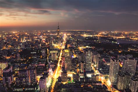 让时代重识南京 600米标度一座城市的高度与远见 - 聚焦房企 -南京乐居网
