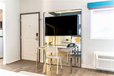 Amenities & Services | Aspire Inn Studios & Spa | Bellflower CA Hotel