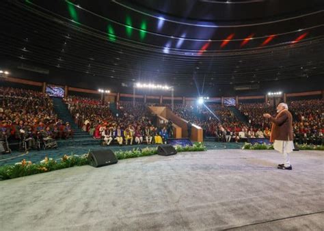 PM interacts with students, teachers and parents during Pariksha Pe ...