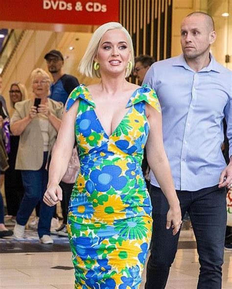 Pregnant KATY PERRY Out and About in Melbourne 03/09/2020 – HawtCelebs