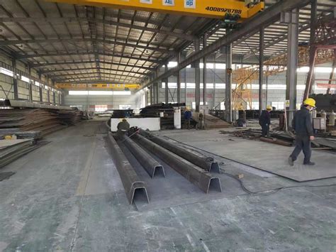 中建钢构天津钢结构制作厂厂房主体结构封顶