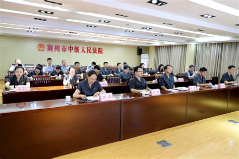 荆州中院举办全市法院执行系统“我身边的鲍卫忠”主题演讲比赛