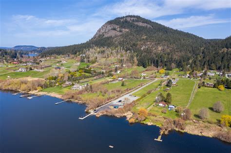 Escape To Enchantment: Your Guide To Oregon's Campbell Lake Campground