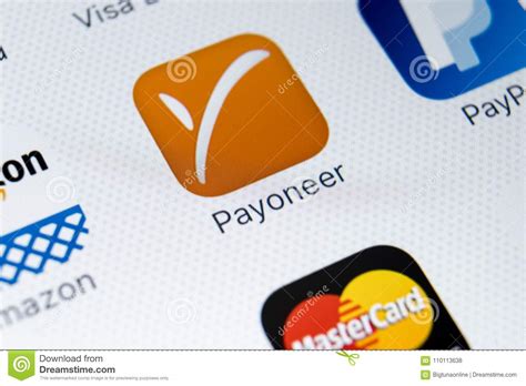 Payoneer Application Icon on Apple IPhone X Smartphone Screen Close-up ...