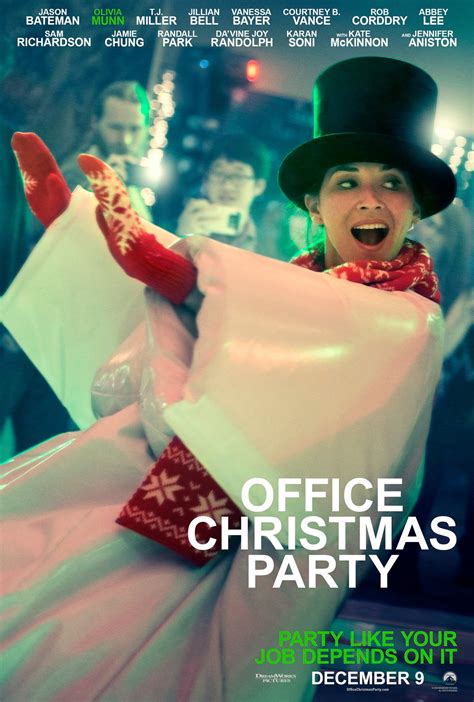 Office Christmas Party Movie Poster - #388039