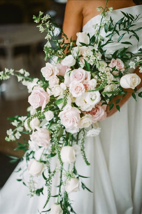Cost Of A Bridal Bouquet at Abby Peggy blog
