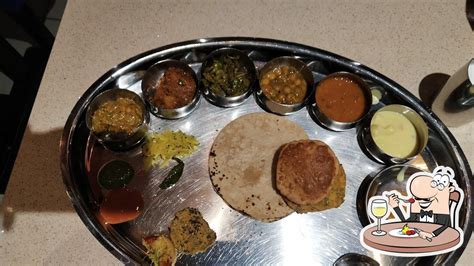 Basundi The Authentic Gujarati Thali & Banquet vasna, Vadodara ...