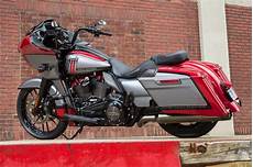 Harley Davidson Cvo Glide Image by 2019 Harley Davidson Cvo Road Glide Review 17 Fast Facts Harley Davidson Cvo Glide Image