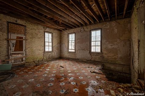 Traverse City State Hospital, Traverse City, MI, USA : r/urbanexploration