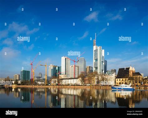 Buildings waterfront main river frankfurt hi-res stock photography and ...