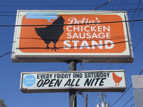 Delia’s Chicken Sausage Stand - Atlanta, GA | Review & What to Eat