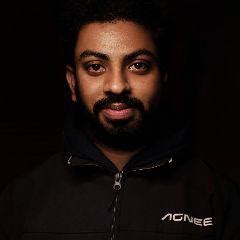 books.of .love (Shubham Srivastav) Quotes | YourQuote