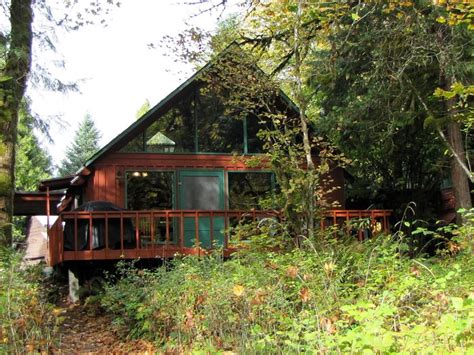 CADDISFLY RESORT LLC (McKenzie Bridge) - Campground Reviews & Photos ...