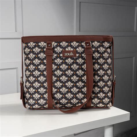 Women's Day Gifts: Buy Women's Day Gifts Online for Wife, Mom ...