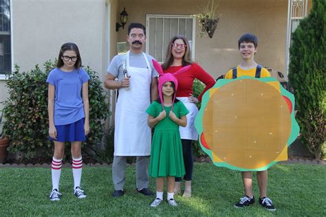 Bobs Burgers Costume! DIY Halloween costumes for the family!