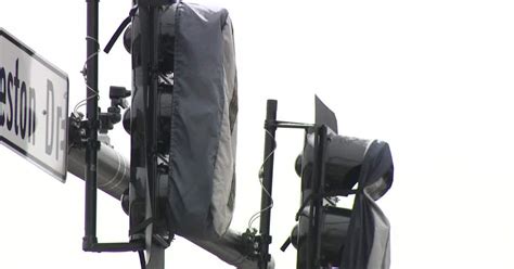 Mequon traffic light on hold; project faces road blocks | FOX6 Milwaukee