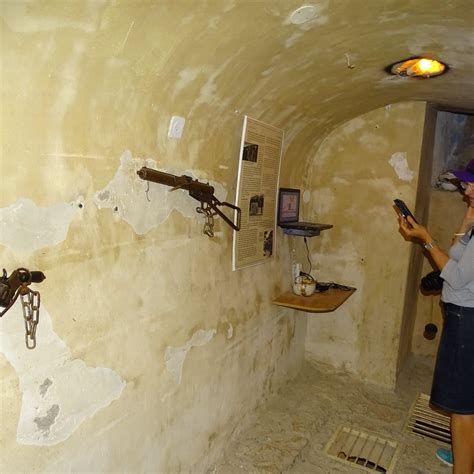 LIVNOT U'LEHIBANOT TZFAT VISITORS CENTER - All You Need to Know BEFORE ...