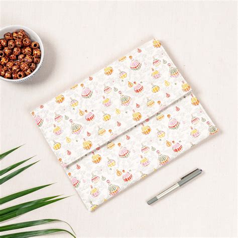 Document Holders/File Folders