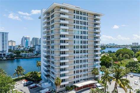 About Sunrise Towers, Fort Lauderdale FL | HOAs, Reviews, Amenities ...