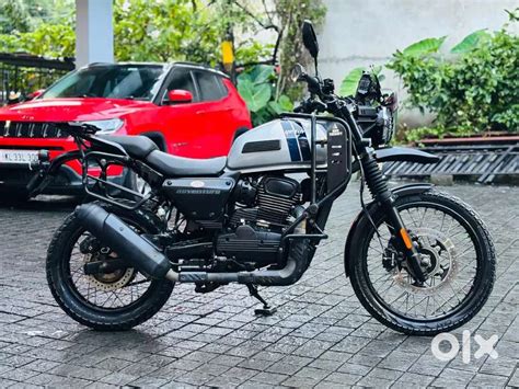 Yezdi adventure only 8000 kms - Motorcycles - 1818402106