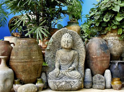 Tour the Store – Material Culture