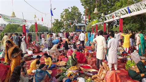 Chhath Puja begins in Vadodara, people flock to city lakes and beaches ...
