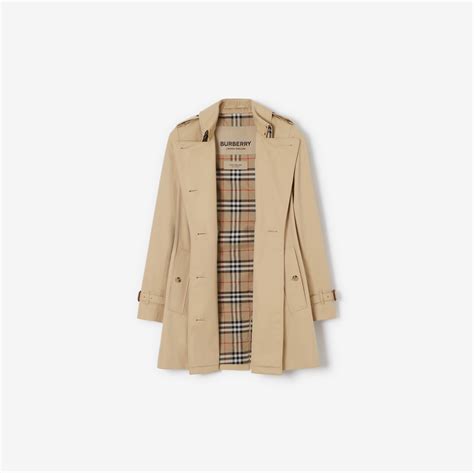 Short Chelsea Heritage Trench Coat in Honey - Women | Burberry® Official