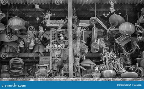 Rezultat imagine pentru Clutter Storage