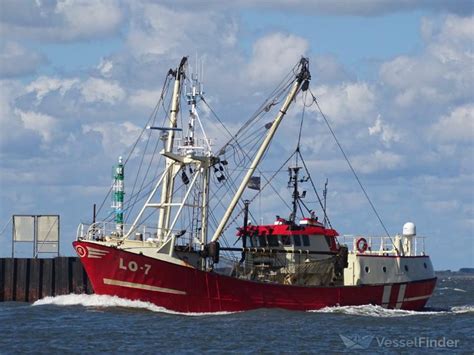 LO7 ZWERVER, Fishing vessel - Details and current position - MMSI ...