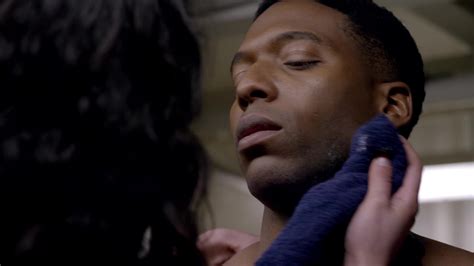 ausCAPS: Jocko Sims and Bren Foster shirtless in The Last Ship 2-10 ...