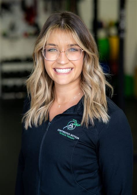 Postpartum Joint Pain: Why it Happens and Tips for New Moms