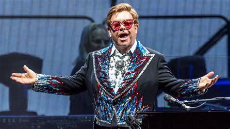 Elton John concert: Music icon performs final show in Melbourne ever ...