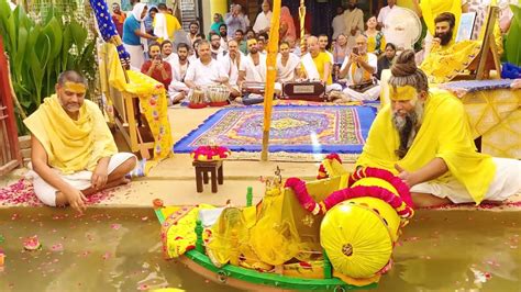 श्री हित प्रेमानंद जी महाराज की निज मंत्र दीक्षा की कहानी