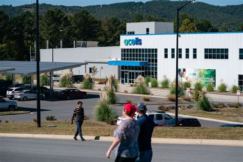 How Clean Energy Jobs Could Be Political Game-Changer - Bloomberg