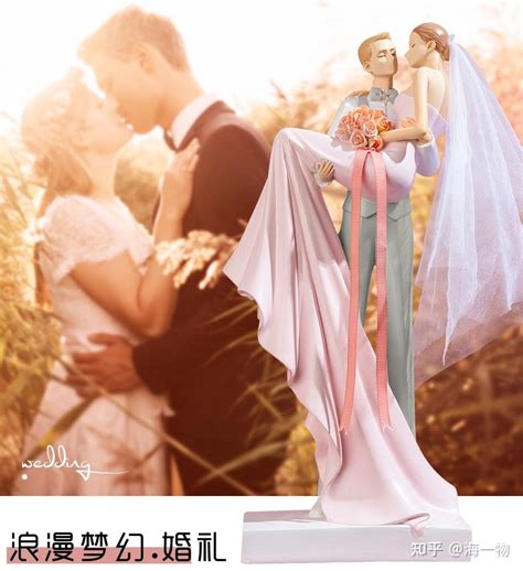 订婚礼拿什么礼物最新素材