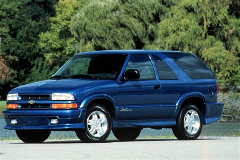 2001 Chevrolet Blazer Image. Photo 2 of 12