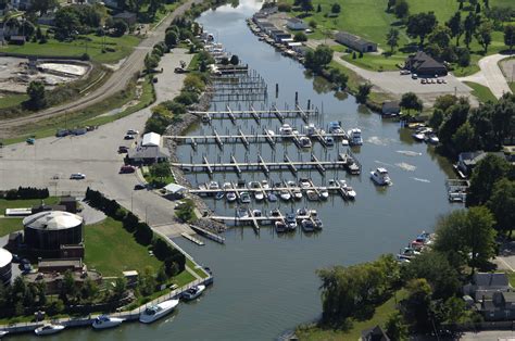 St. Clair Boat Harbor in St. Clair, MI, United States - Marina Reviews - Phone Number - Marinas.com
