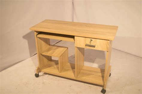 Computer Table 的图像结果