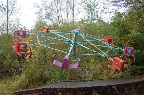 Dadipark, the abandoned & creepy amusement park in Belgium | The ...